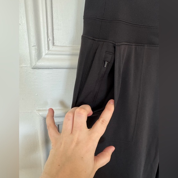 Athleta Venice High Rise Wide Leg Pants, Black, Sz Medium Tall - Picture 3 of 8